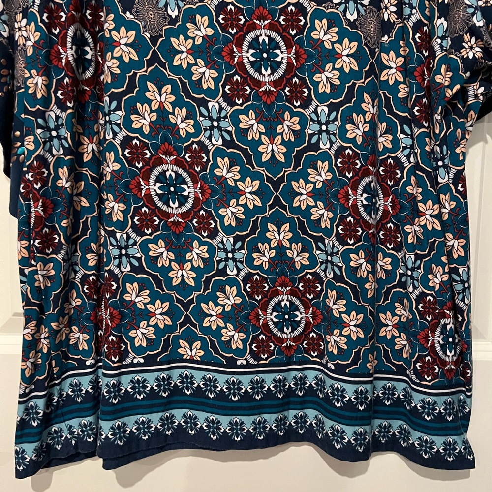 Ruby Rd Top with Ragland Sleeves - Picture 3 of 11